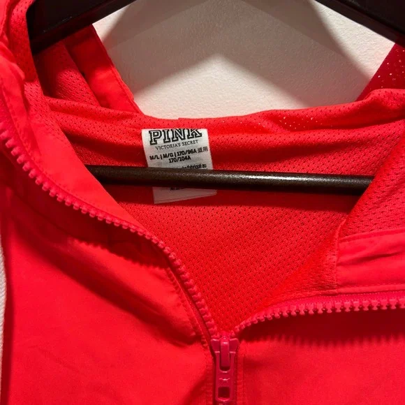 Victoria secret pink wind breaker/rain coat - Picture 3 of 3